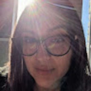 Meet your Posher, Dennise